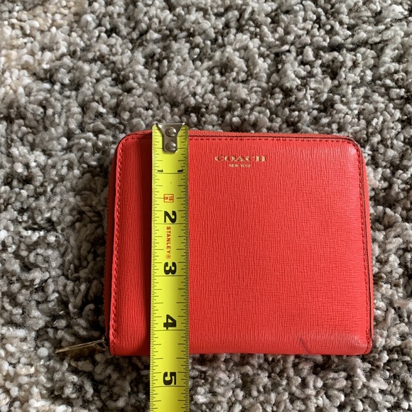 COACH wallet, leather coral color - Picture 5 of 6